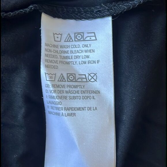 LOGO LORI GOLDSTEIN Rayon Ruffle Black Top with Asymmetric Hem Small A309802 - Picture 6 of 8